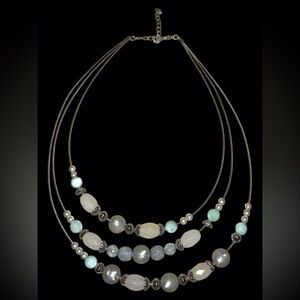 Chic Triple-Strand Beaded Necklace in Silver and White
